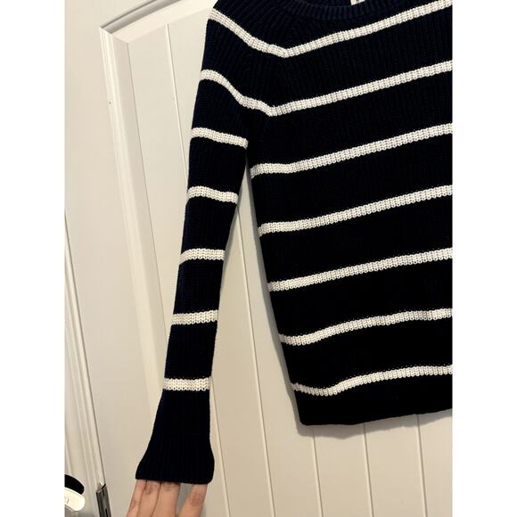L. L. Bean  Sweater Blue with White Stripes Size Medium - Picture 4 of 11